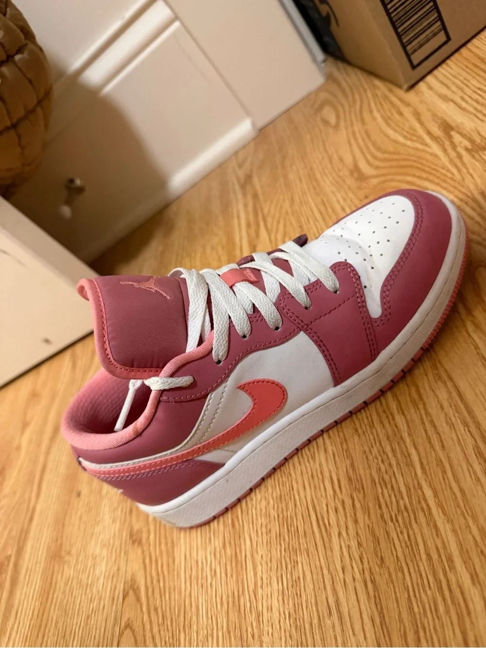 Nike classic low